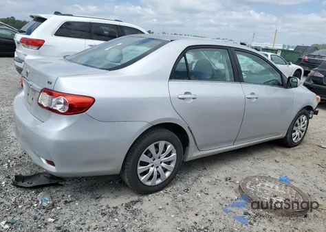 2013 Toyota Corolla Base z USA, uszkodzony, nr VIN 5YFBU4EE2DP118278